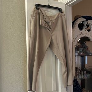 Apt. 9 Women's Tan Capris